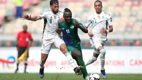 球迷调侃詹姆斯没头发，后者回应：你知道我有，而且多的是