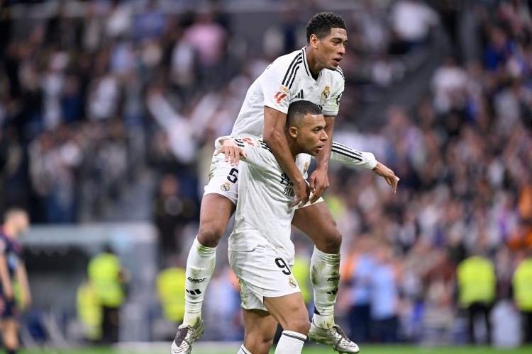 快速反击直接打穿整条防线