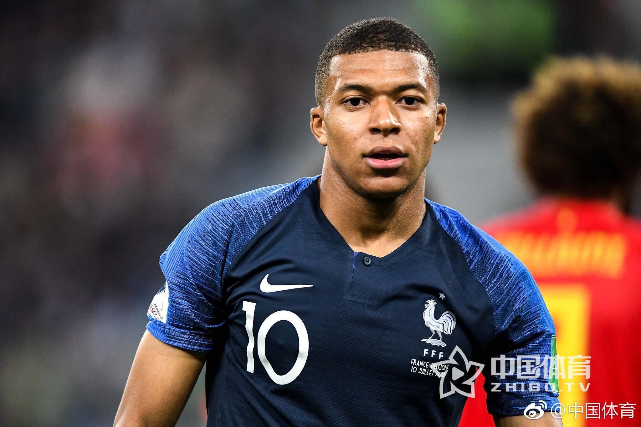 斯基拉：那不勒斯计划通过冬窗买中场，目前看上梅努等5人